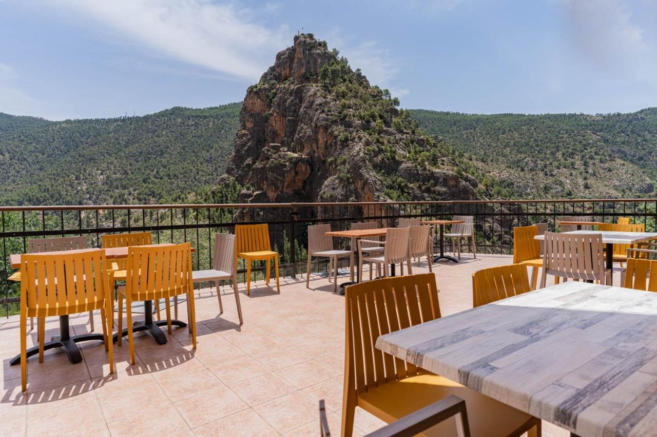 Hotel Restaurante Felipe II (Adults Only) Аїна Екстер'єр фото