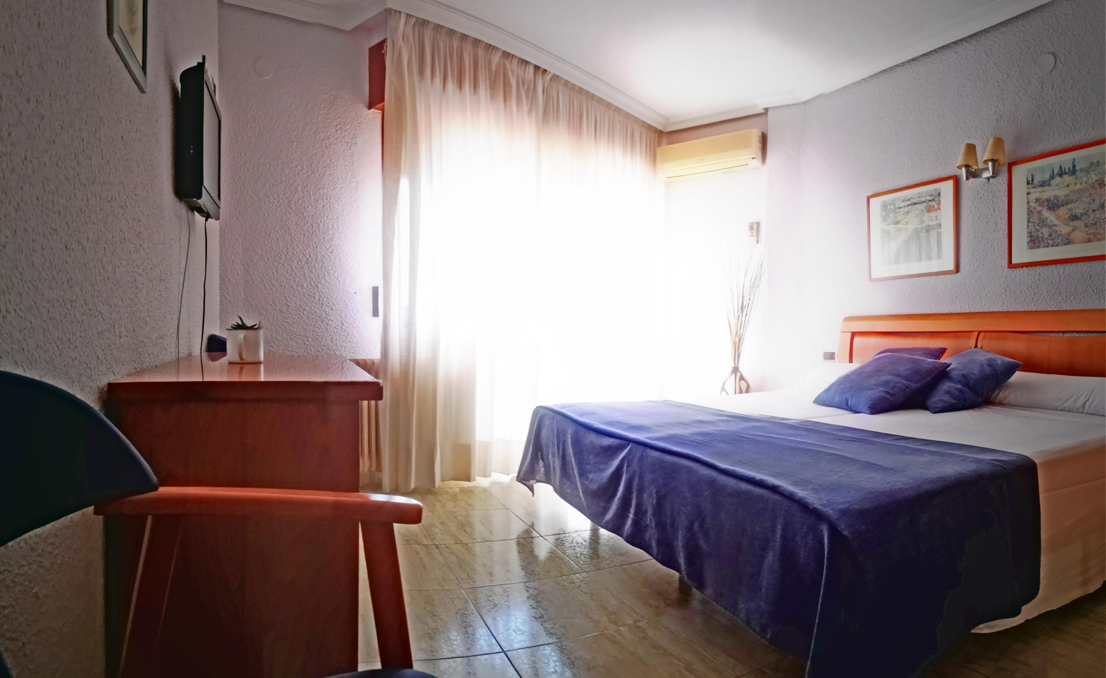 Hotel Restaurante Felipe II (Adults Only) Аїна Екстер'єр фото