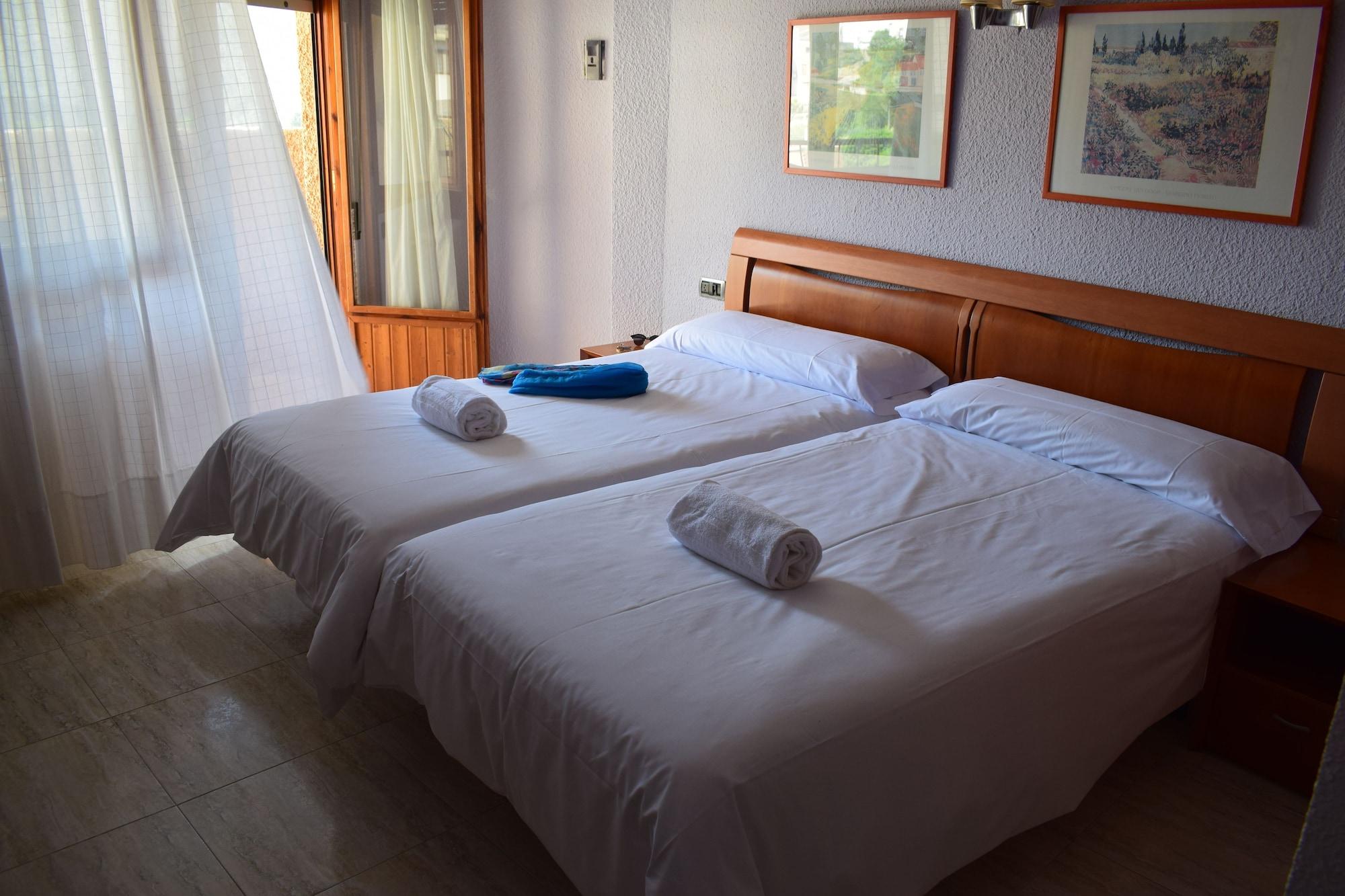 Hotel Restaurante Felipe II (Adults Only) Аїна Екстер'єр фото