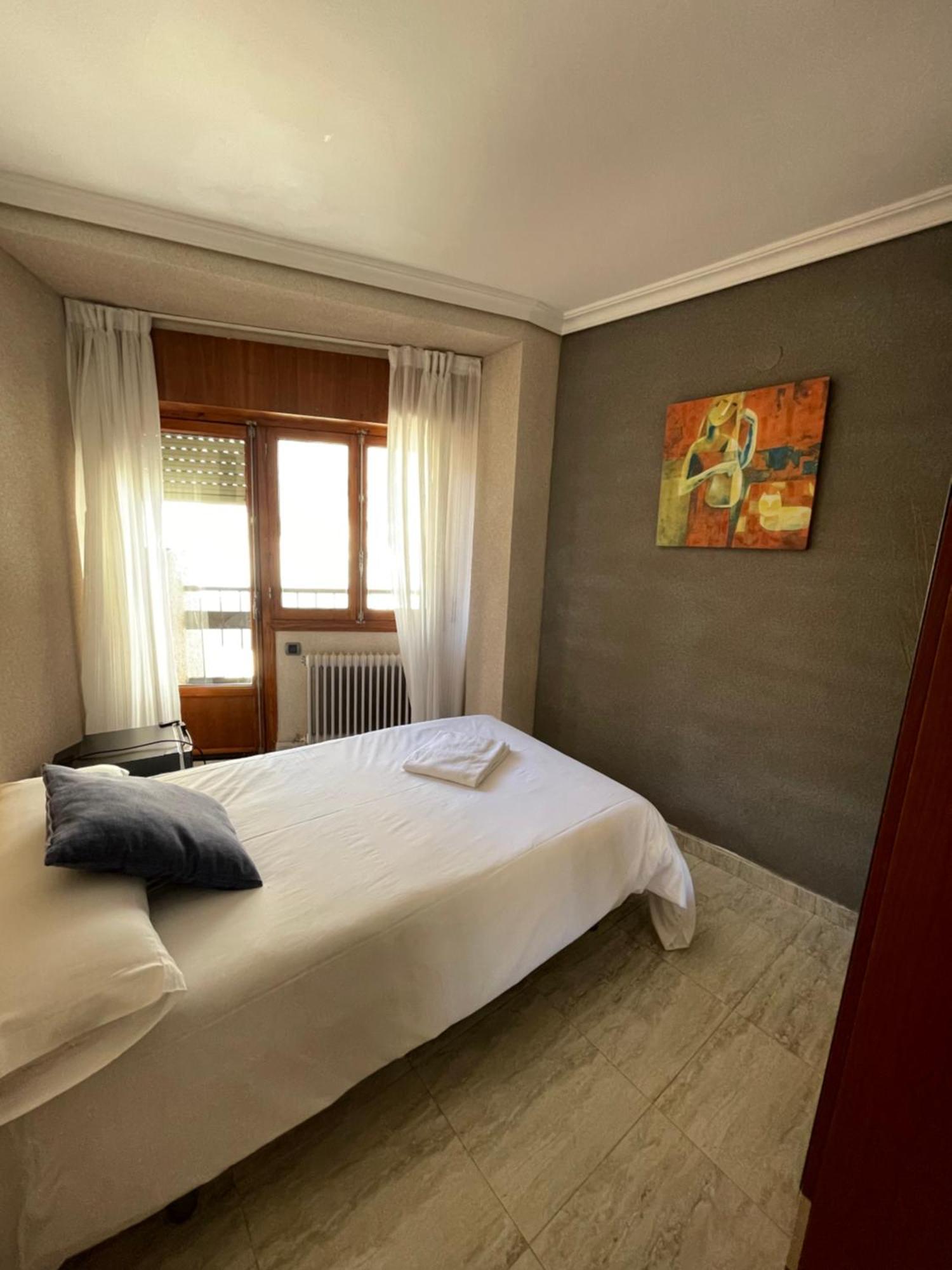 Hotel Restaurante Felipe II (Adults Only) Аїна Екстер'єр фото