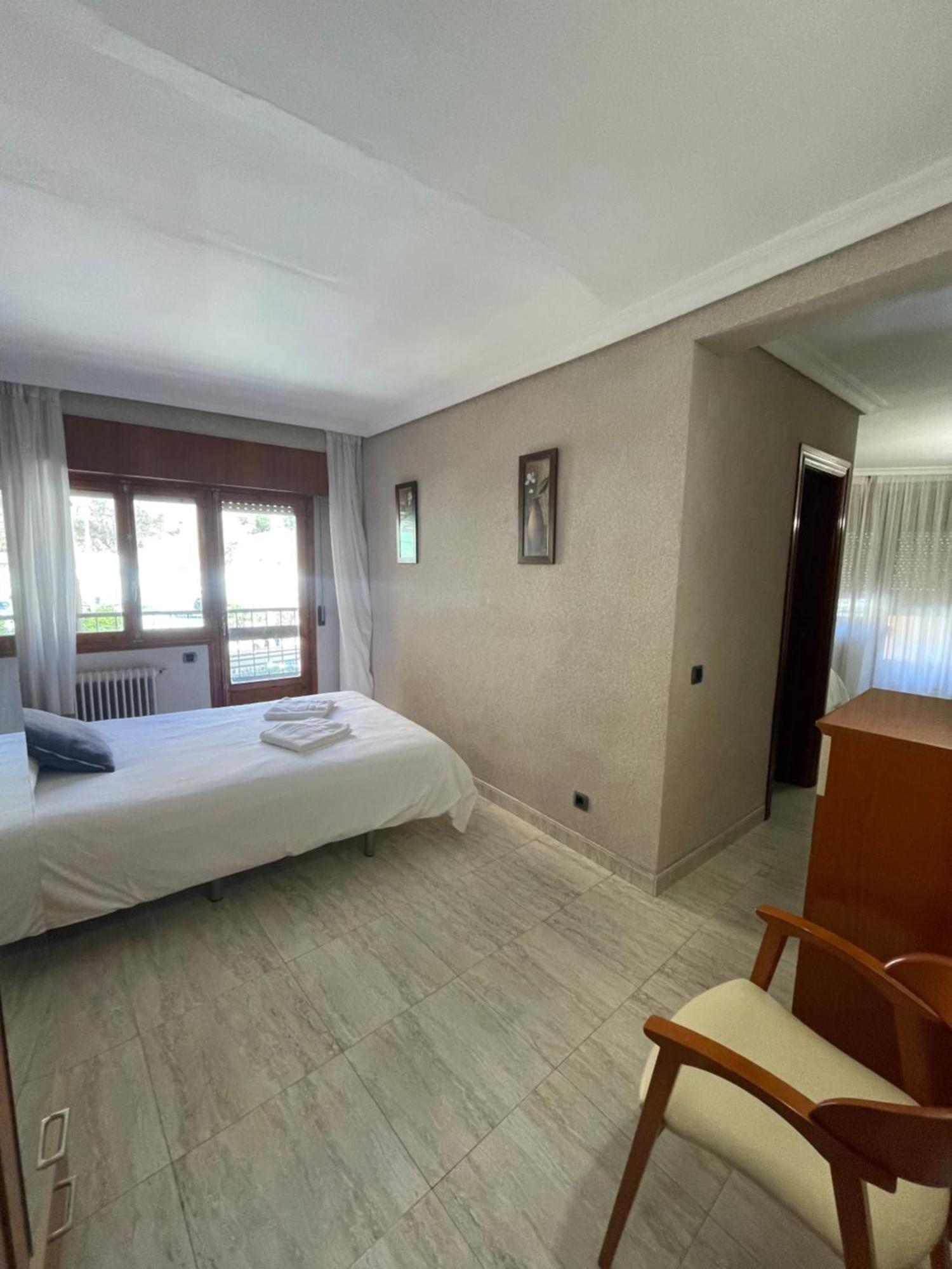 Hotel Restaurante Felipe II (Adults Only) Аїна Екстер'єр фото