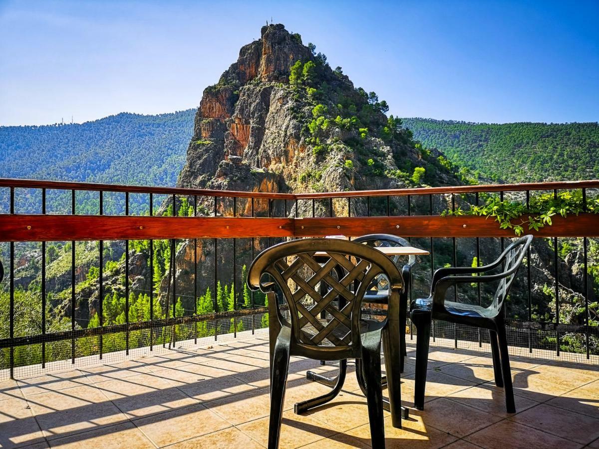 Hotel Restaurante Felipe II (Adults Only) Аїна Екстер'єр фото