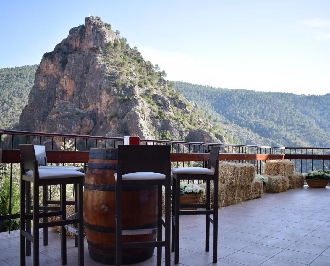 Hotel Restaurante Felipe II (Adults Only) Аїна Екстер'єр фото